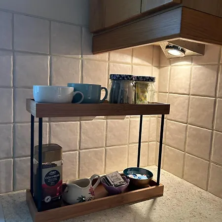 2 Bed House 15 Mins And Airport Full Kitchen Newly Decorated Bedroom Private Parking * Dublin